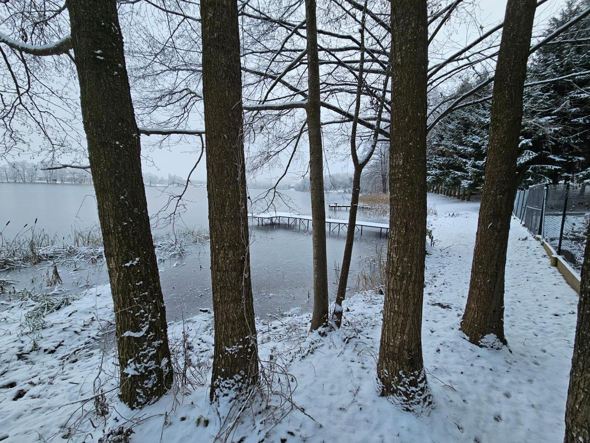 Lepaki Lake Moldzie Exterior photo